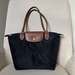 Used, LONGCHAMP BAG, Black w Brown Handle medium some corner wear and scratches